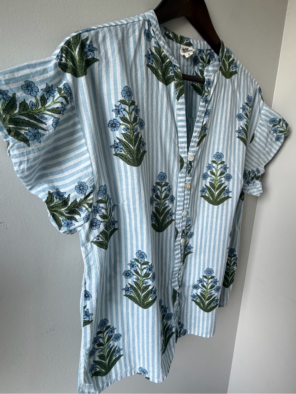 Ivy Jane | Blue Stripe Floral Button Front Blouse | Small - Picture 6 of 11